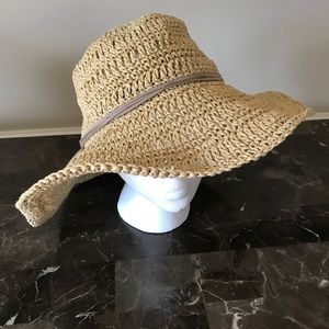 Floppy hat